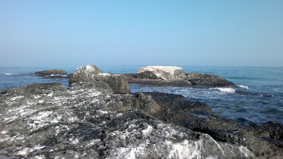 Вътрешният фар в Царево след бурята