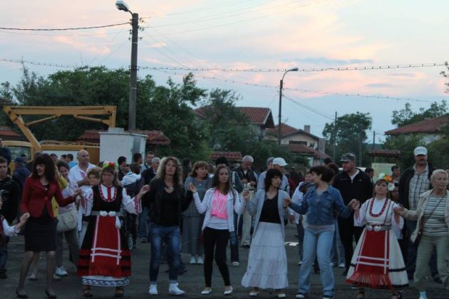 Нестинарски игри в село Българи 2013