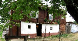 Дарителска кампания набира средства за къщата-музей в село Българи