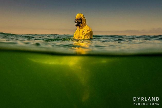 HAZMAT Surfing - фотограф ни показва как може би ще караме сърф след 20 години