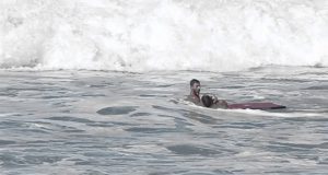Андре Бота спаси живота на професионалния сърфист Ивън Гайзелман