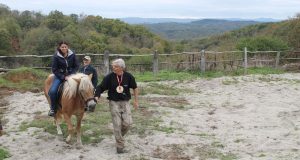 Тържествено откриха манежа на конна база в село Кондолово