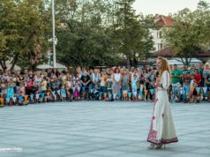 Спектакъл на ансамбъл Българе в Царево откри симпозиума по пчеларство